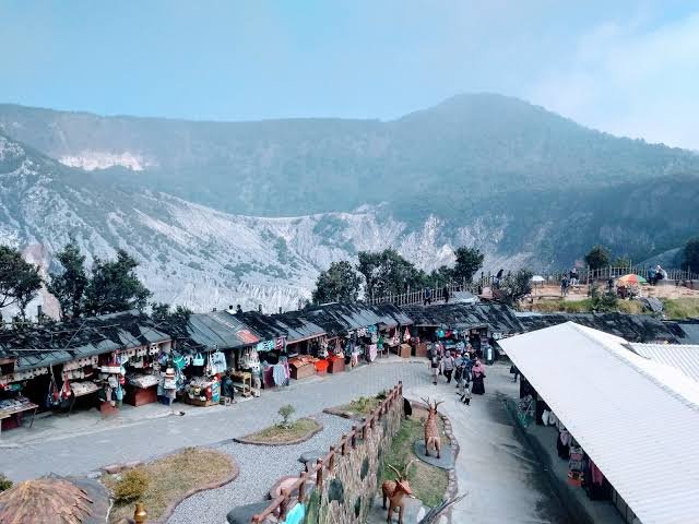 Gunung Tangkuban Perahu